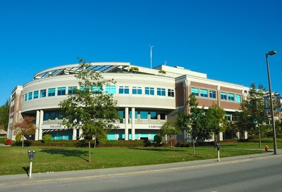 高贵林学院（Coquitlam College）